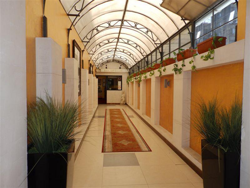 Hotel Manjez Centar Belgrad Exterior foto